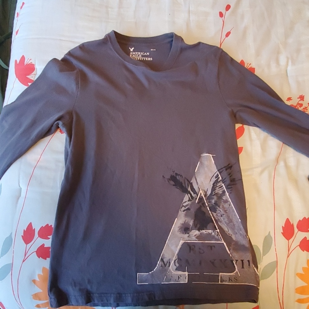 American Eagle long sleeve